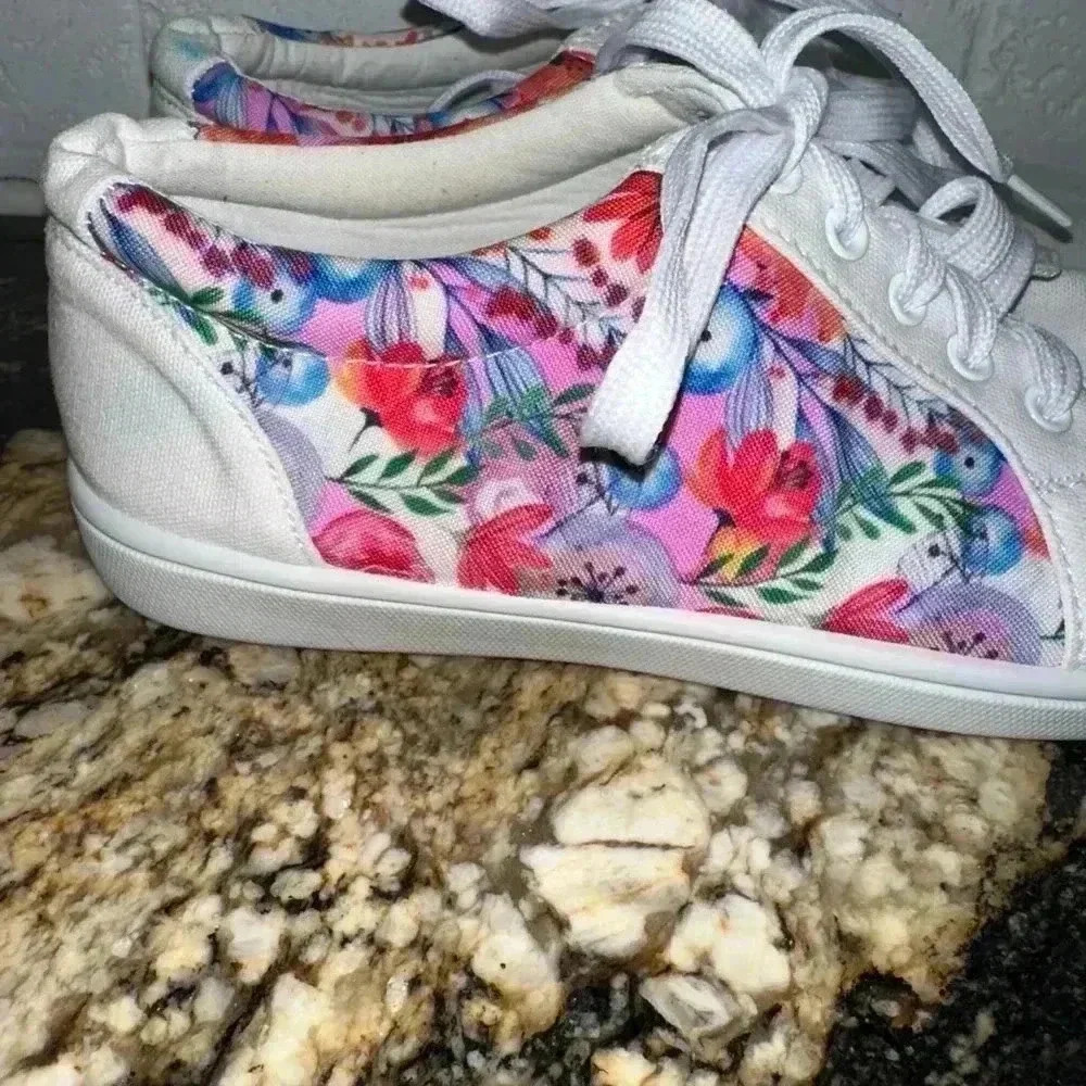 Women's Unbranded Sneakers White Pink Floral Size 6 - Picture 2 of 11